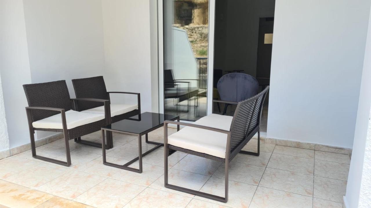 Laertis Apartments - By Imh Travel & Tours Paphos Exterior photo