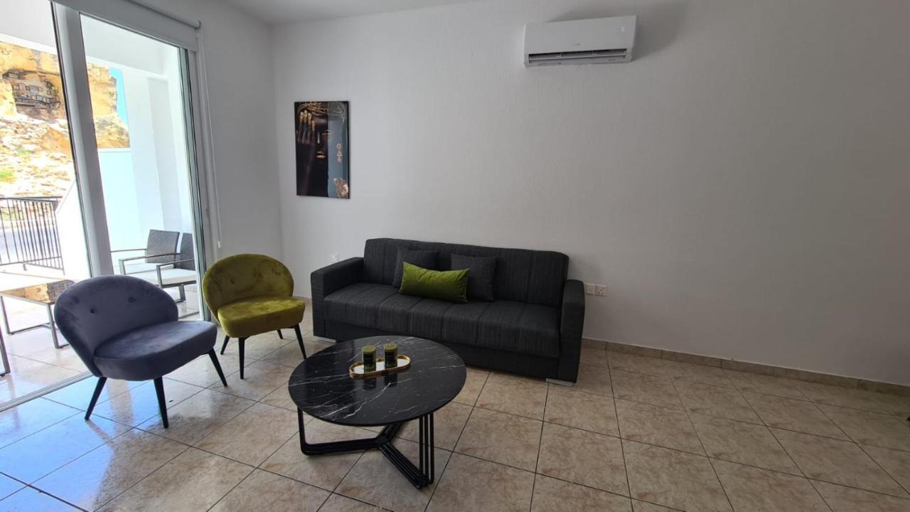 Laertis Apartments - By Imh Travel & Tours Paphos Exterior photo